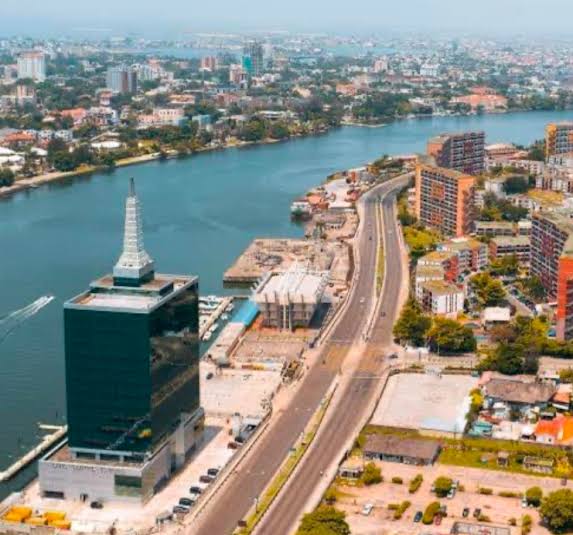 LASG To Repair Ozumba Mbadiwe Road & Lekki Expressway Beginning Today